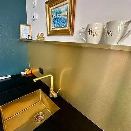 Dolce Apartment *